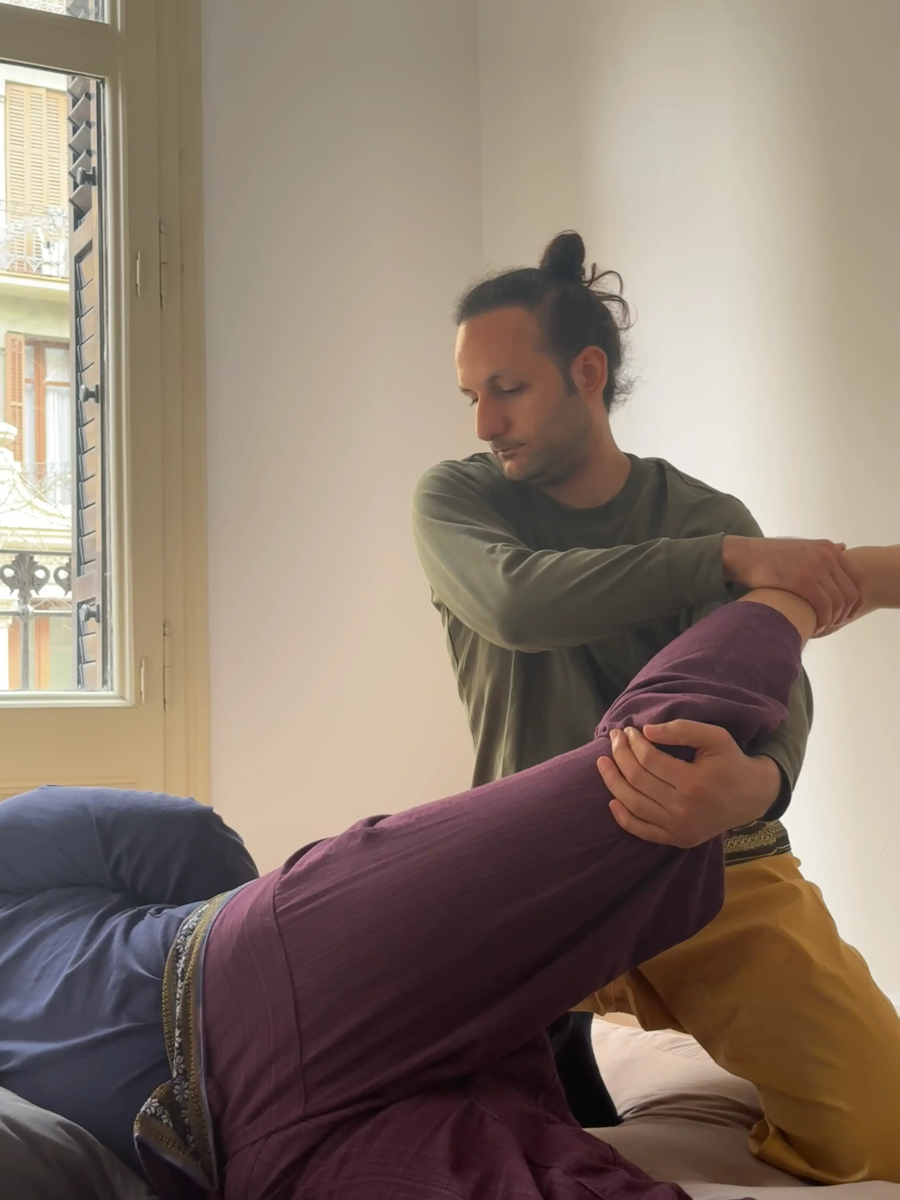 stretching and supportive techniques adapted to each individual